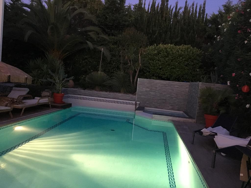 La Villa Blanche Sanary-sur-Mer Ngoại thất bức ảnh